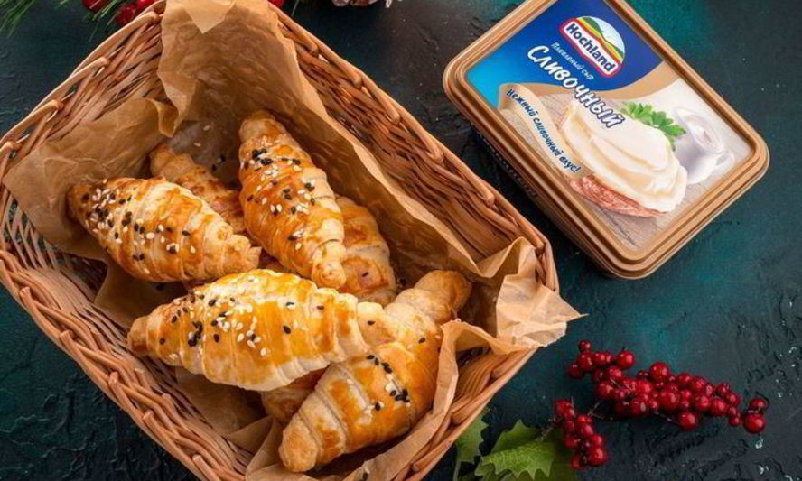 Рецепт закусочных мини-круассанов с красной рыбой