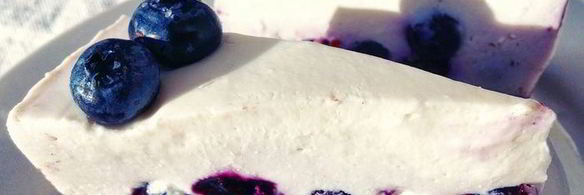 летний чизкейк с рикоттой и голубикой без выпечки