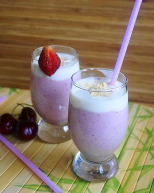 Питьевой клубничный чизкейк