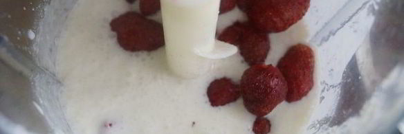 питьевой клубничный чизкейк