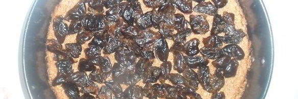 шоколадный чизкейк с кокосовыми вафлями и черносливом