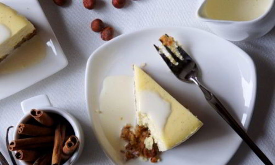 Рецепт ванильного чизкейка с лесными орехами