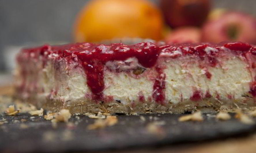 Рецепт ванильного чизкейка с малиновыма соусома