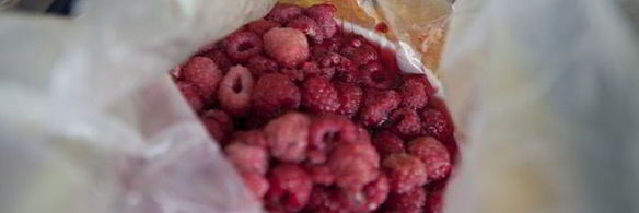 ванильный чизкейк с малиновым соусом