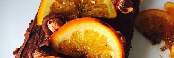 апельсиновый кекс с шоколадом и лесными орехами