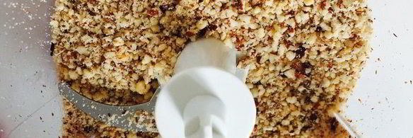 апельсиновый кекс с шоколадом и лесными орехами