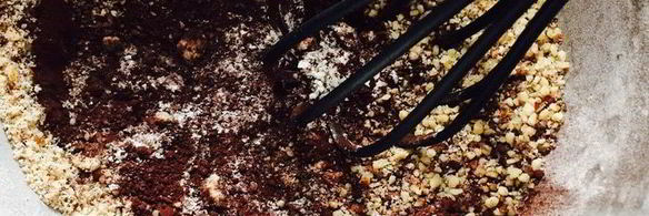 апельсиновый кекс с шоколадом и лесными орехами