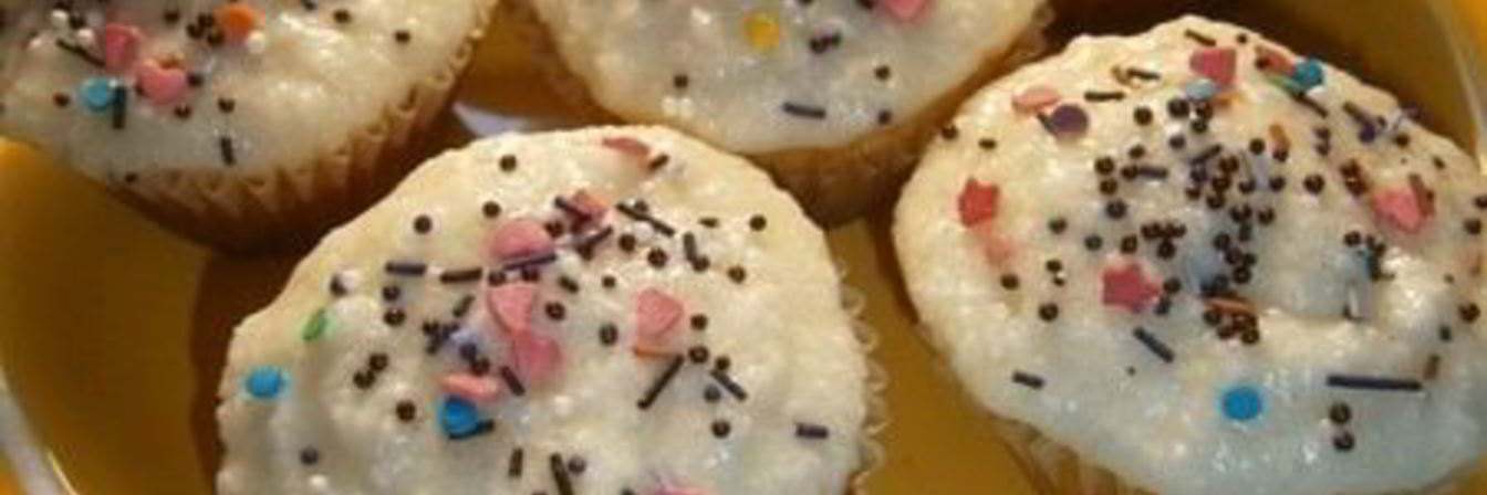 Капкейки с ананасом