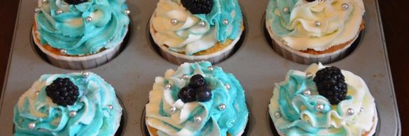 капкейки с черничным джемом