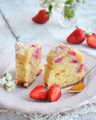 Клубничный кекс с белым шоколадом