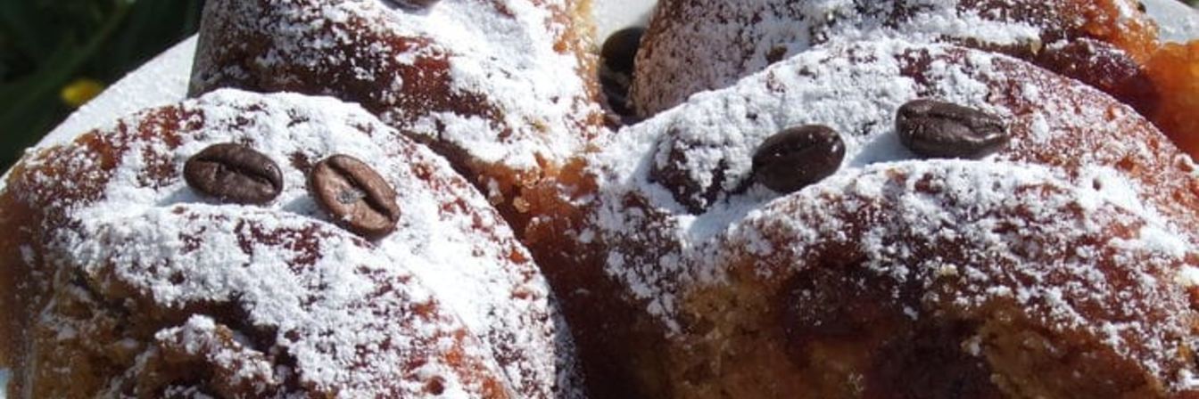 Кофейный кекс с вишней