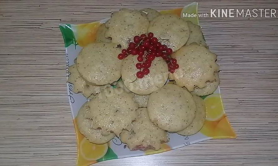 Рецепт простых кексов с орехами