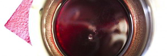 шоколадный кекс с вишней