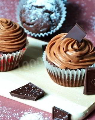 Шоколадные капкейки с кремом