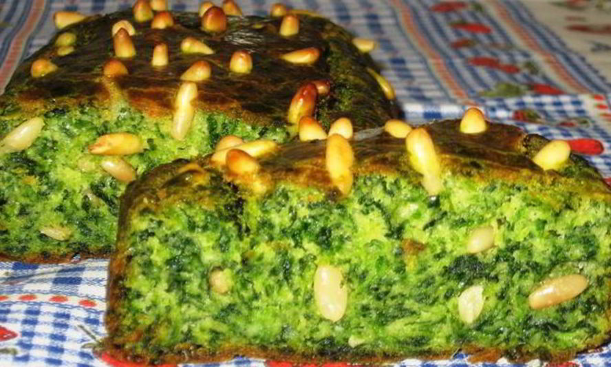 Рецепт закусочного кекса со шпинатом и кедровыми орешками
