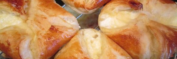 хачапури из слоеного теста