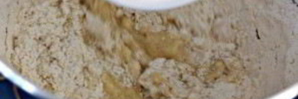 хлеб с сыром и гуавой