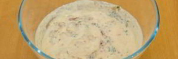 хлеб с вялеными помидорами, сыром и тимьяном