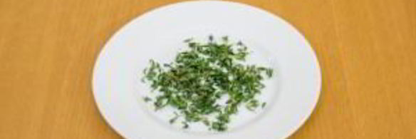 хлеб с вялеными помидорами, сыром и тимьяном