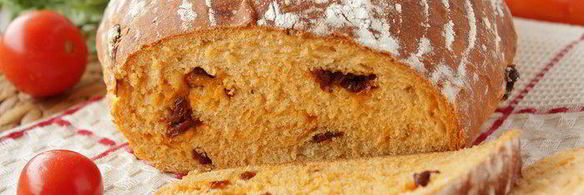 хлеб с вялеными помидорами