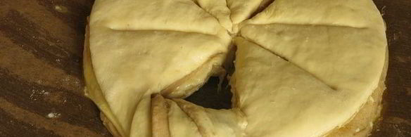 хлеб-венок три теста