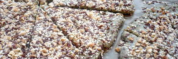 хлебцы с разноцветным кремом