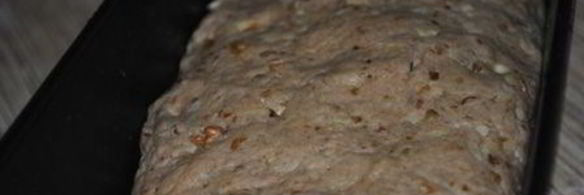 пшенично-ржаной хлеб с орехами