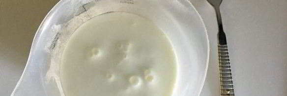 цельнозерновой содовый хлеб с тмином, изюмом и овсяными хлопьями