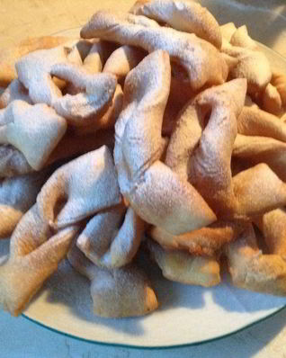 Хворост на кефире пышный