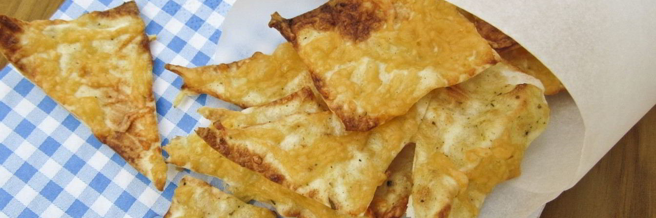 Чипсы из лаваша с сыром