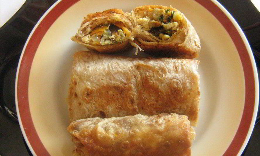 Рецепт горячей закуски иза лавашей с курицея и баклажанами