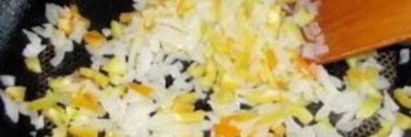 лаваш с колбасой и помидорами