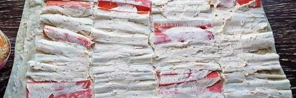 лаваш с крабовыми палочками и корейской морковкой