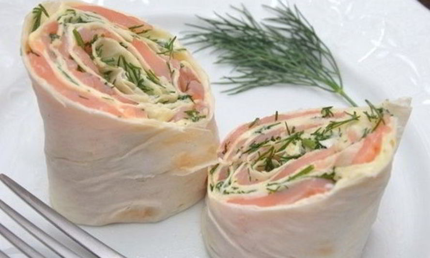 Рецепт лаваша с сыром, и семгой, и зеленью