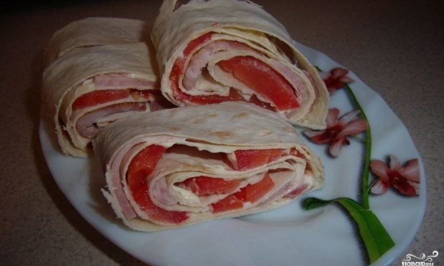 Рецепт лаваша с ветчиной и помидорами