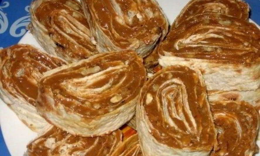 Рецепт орехового десерта в лаваше