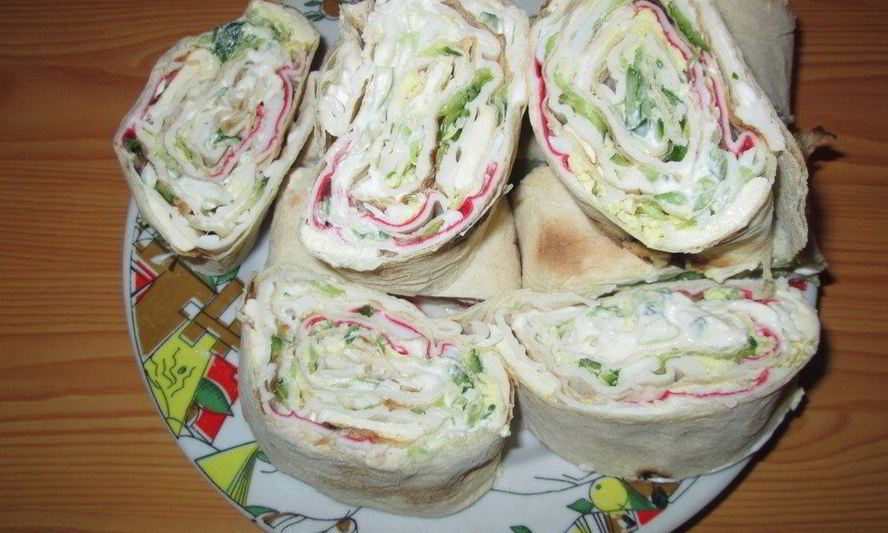 Рецепт рулетов из лаваша с плавленым сыром