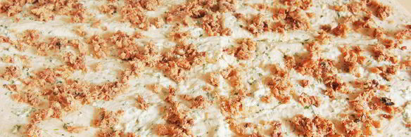 рыбка в лаваше с сыром, чесноком и зеленью