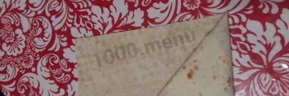 творожно-яблочные конвертики из лаваша