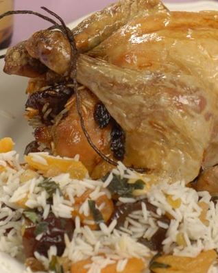 Амич с зелеными лепешками