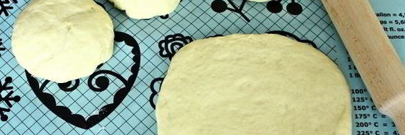 дрожжевые лепешки на сковороде