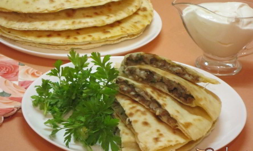 Рецепт гезлеме — турецких лепешек с мясом
