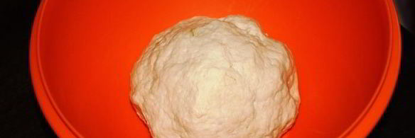 лепешки-питы с прованскими травами и вялеными помидорами