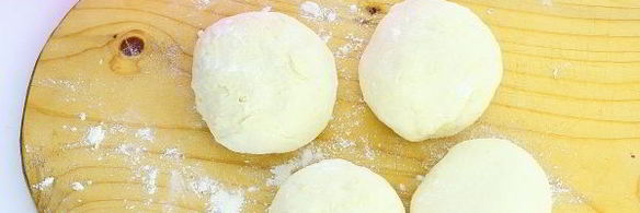 лепешки с сыром и ветчиной на сковороде