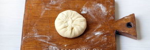 лепешки с сыром и зеленью на сковороде