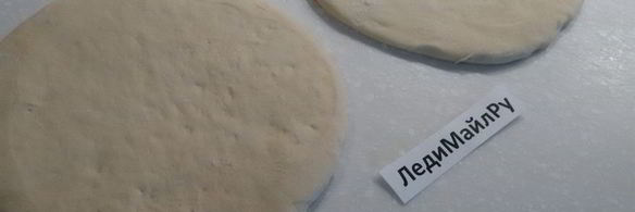 лепешки с яичницей и рукколой