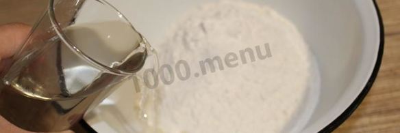 лепешки с зеленью на сковороде