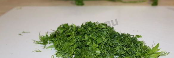 лепешки с зеленью на сковороде