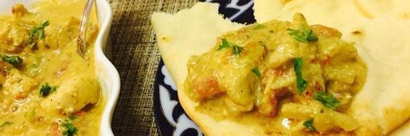 ореховое карри с куриной грудкой и лепешкой наан