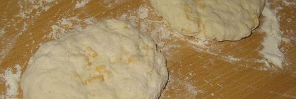 сырные лепешки пикантные